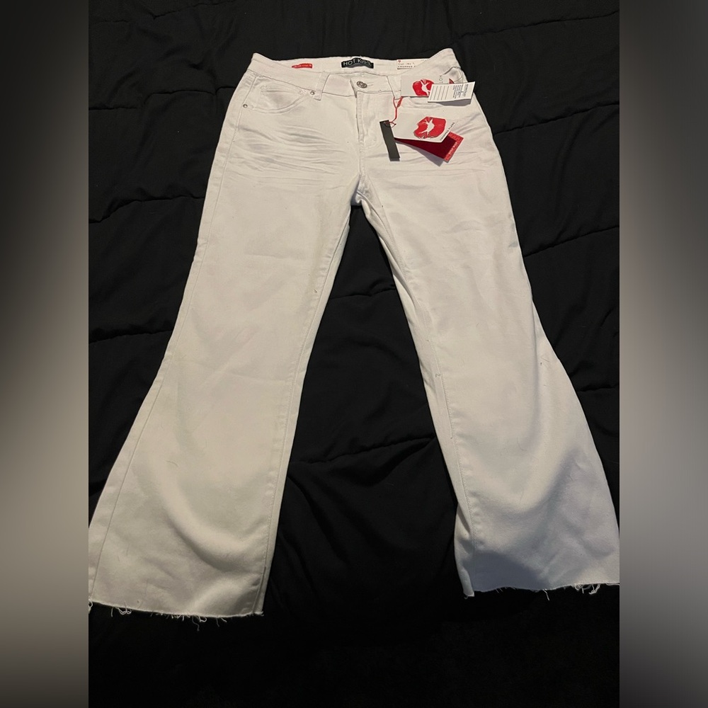Hot Kiss white Cropped Flare Size 9 Jeans
